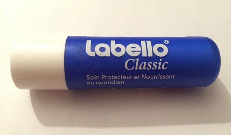 9 manieren om Labello lippenbalsem te gebruiken. Nummertje 5 moet elke vrouw weten!